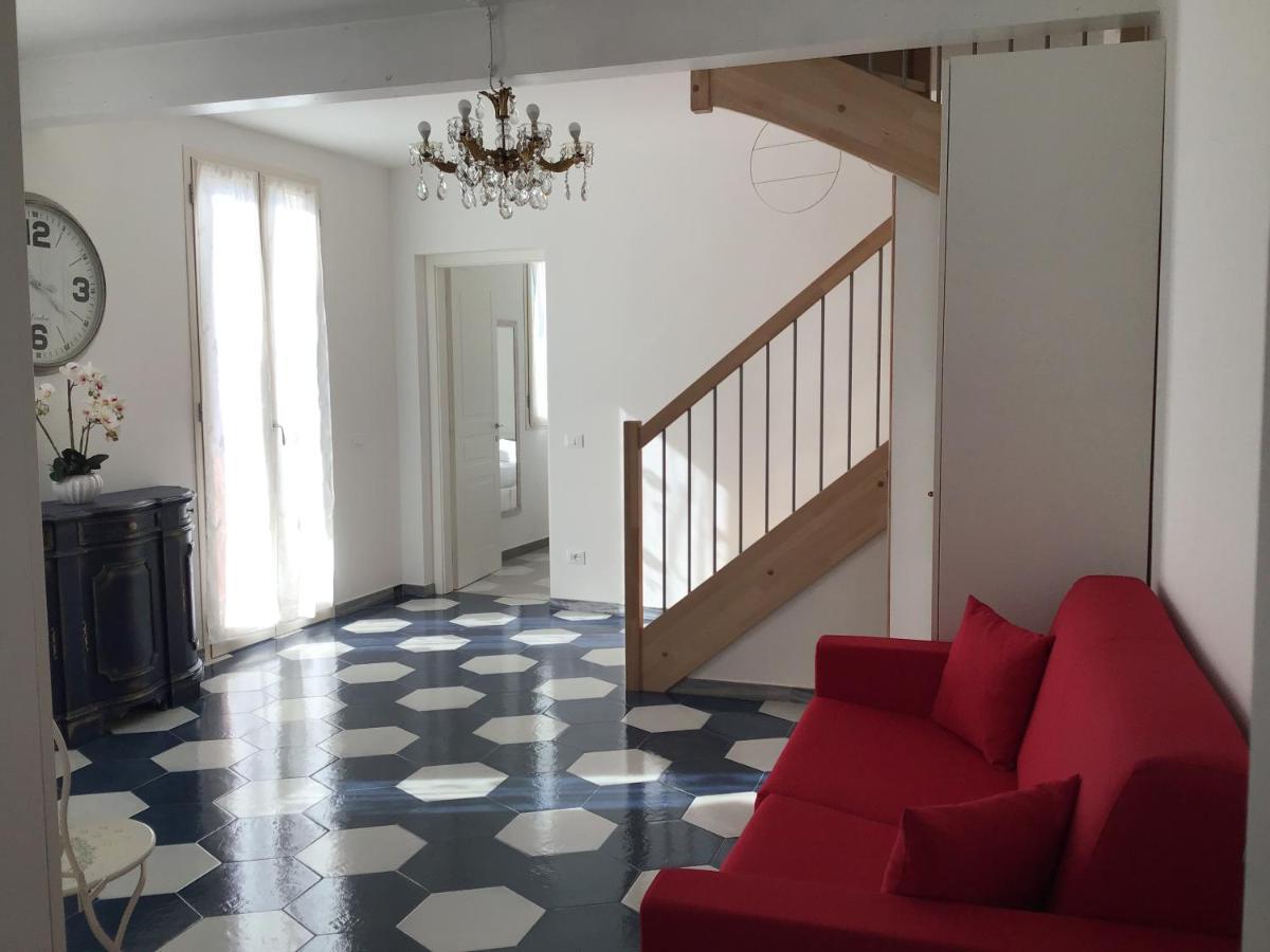 Casa Luigia Rooms Mtb In Finalborgo Bike Room Tour Ebike Trekking Фінале-Лігуре Екстер'єр фото