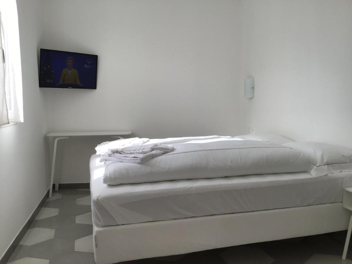 Casa Luigia Rooms Mtb In Finalborgo Bike Room Tour Ebike Trekking Фінале-Лігуре Екстер'єр фото